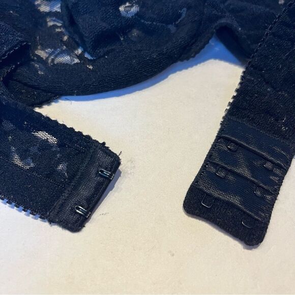 Victoria's Secret Black Lace Bra Unlined Underwire Size 36D - Picture 5 of 6